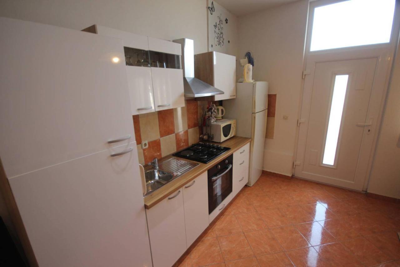 Family Apartment Mirela Borik Zára Kültér fotó