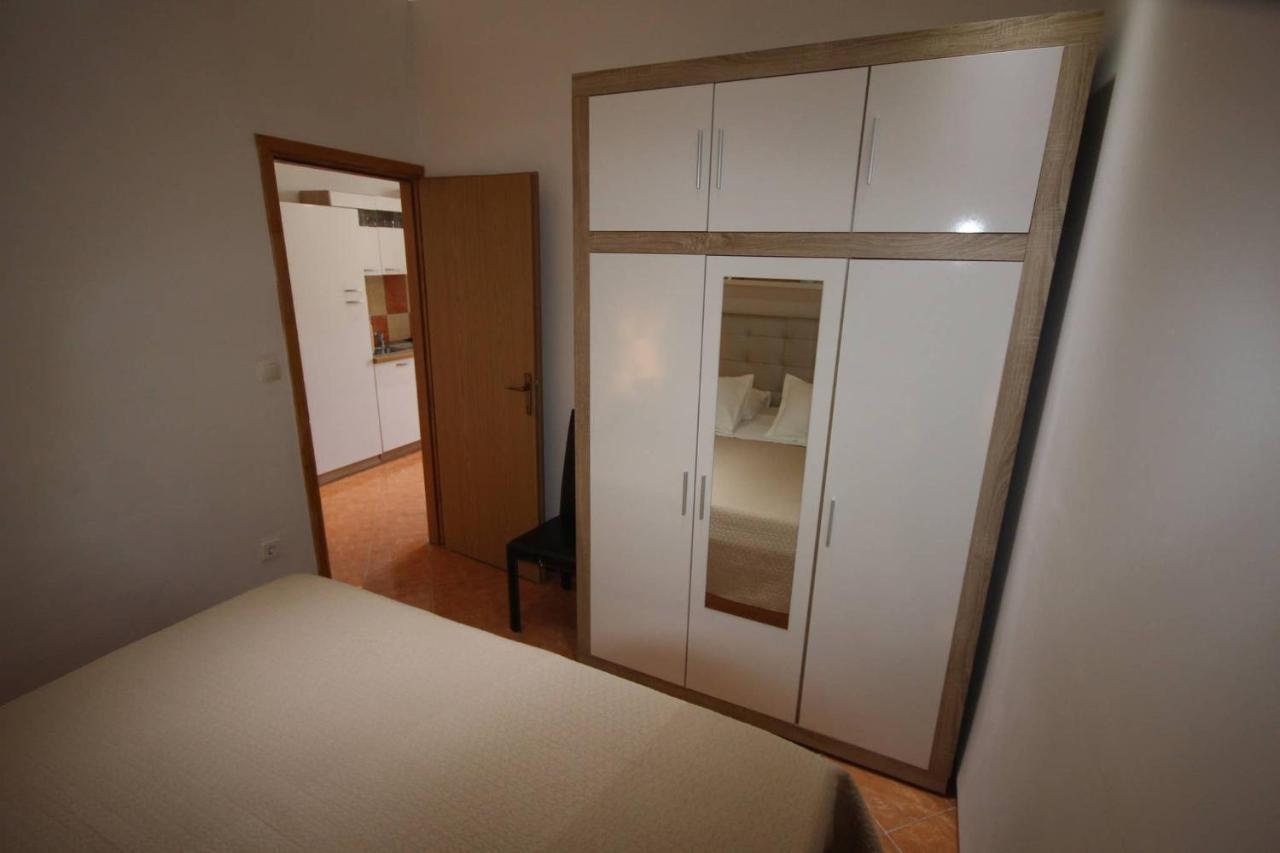 Family Apartment Mirela Borik Zára Kültér fotó